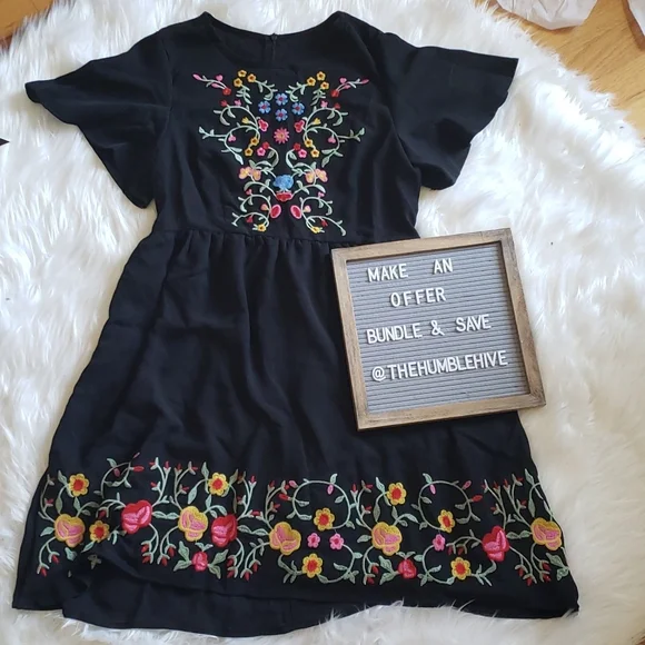Black Multicolor Stitch Floral Embroidered Mini Dress - Picture 9 of 11